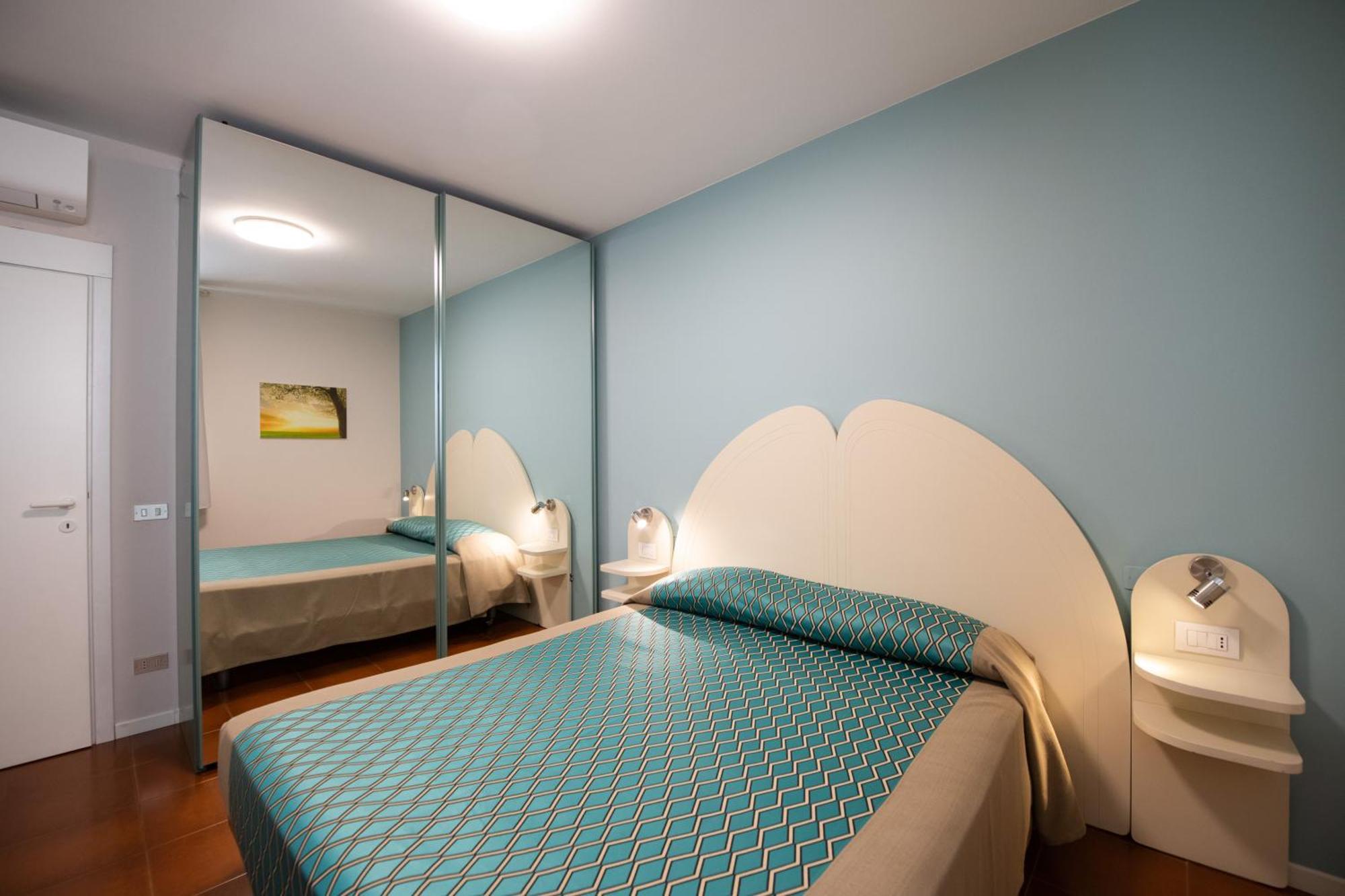 Alessi Appartamenti Desenzano del Garda Eksteriør bilde