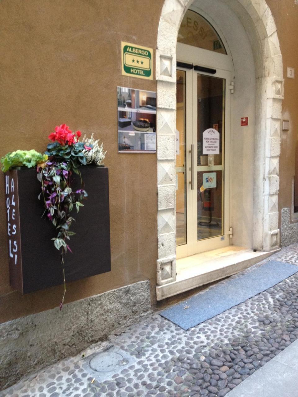 Alessi Appartamenti Desenzano del Garda Eksteriør bilde